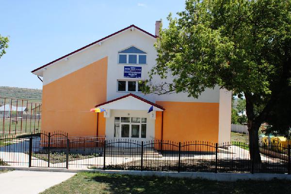 Școala cu clasele I-IV Văleni - sediu nou